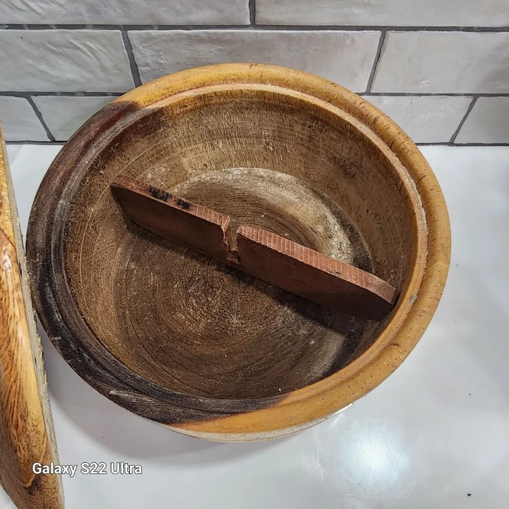 Handcrafted Rustic Bowl with Lid. Large
